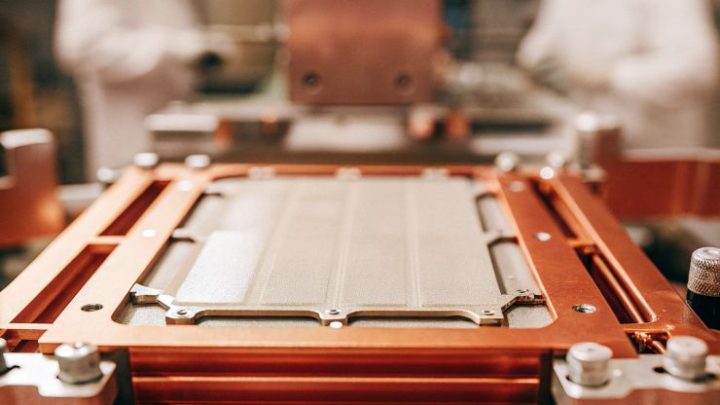 Nb-Doped Amorphous Carbon Coating Revolutionizes PEMFC Bipolar Plates