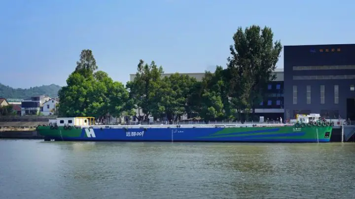 Industrial Decarbonization Takes to the Water: Geely’s Yuanchun 001, the World’s First Methanol-Hydrogen Hybrid Electric Riverboat