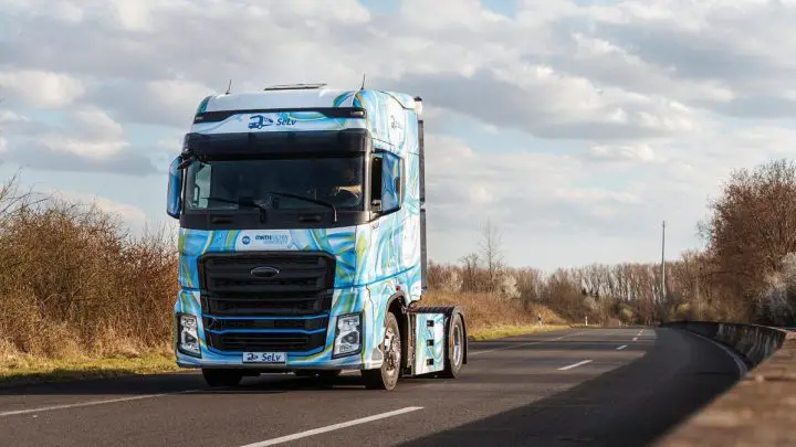Hydrogen Fuel Cells Propel RWTH Aachen’s Heavy-Duty Truck to Road Approval