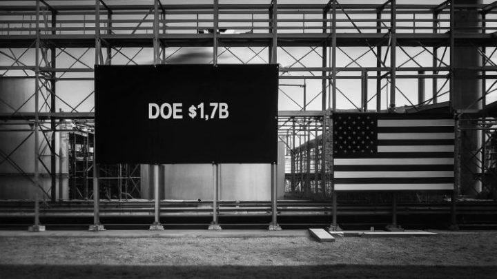 Plug Power Pauses U.S. Hydrogen Production Projects, Jeopardizing $1.7B DOE Loan