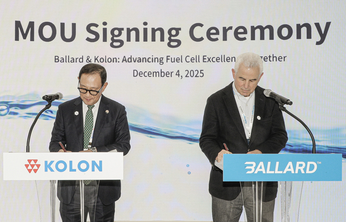 Kolon Industries and Ballard Power Systems Sign MOU on Hydrogen Fuel Cells Collaboration Kolon Industries and Ballard Power Systems Sign MOU on Hydrogen Fuel Cells Collaboration