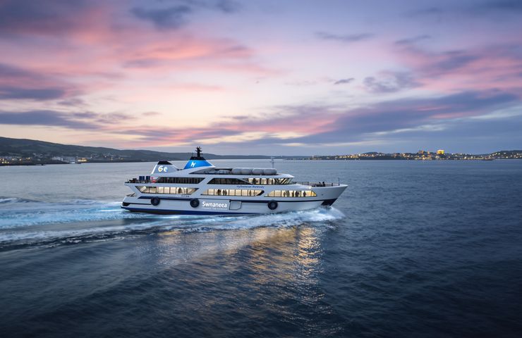 Hydrogen ferry plan to link Swansea and Southwest England Gains Public Support