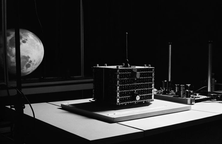 No gravity Hydrogen Fuel Cells: Ace Launch Tests for Artemis Lander