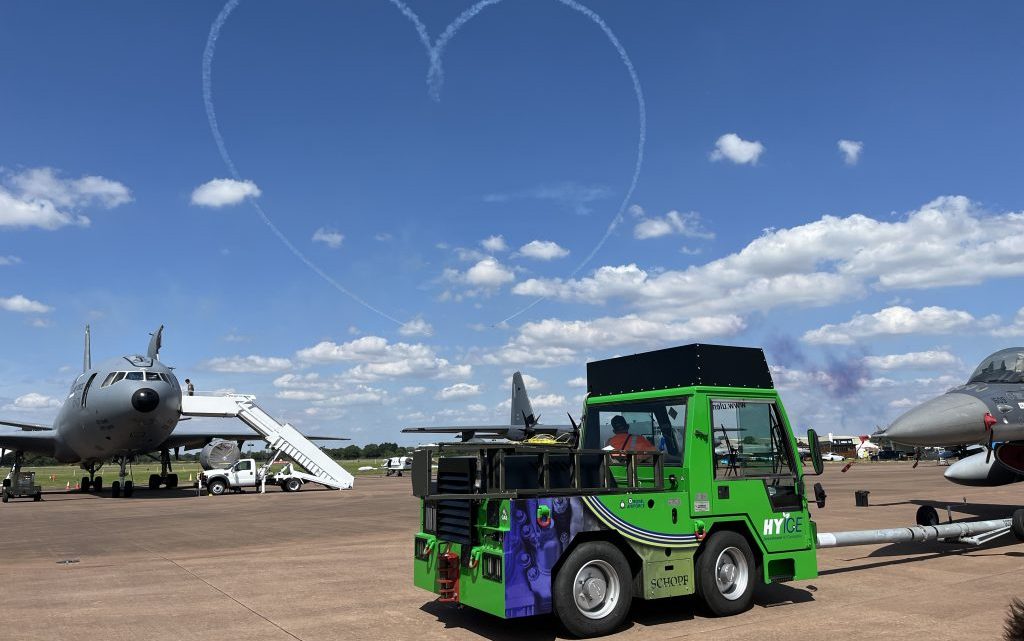 Hydrogen Fuel Cells Power Cleaner Airport Ground Support Equipment