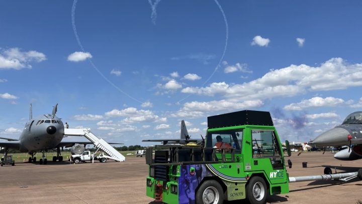 Hydrogen Fuel Cells Power Cleaner Airport Ground Support Equipment