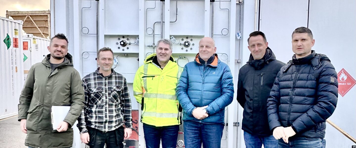 Hydrogen storage: UMOE Advanced Composites to supply 20-foot containers for Vilnius refueling station