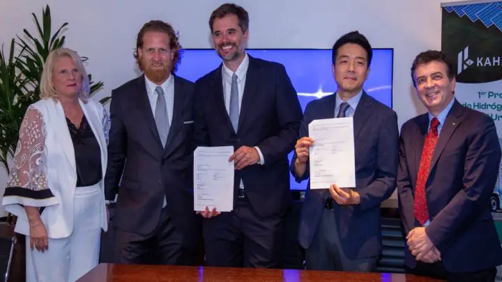 Green Hydrogen Trucks Drive Uruguay’s First Sustainable Heavy Transport Fleet