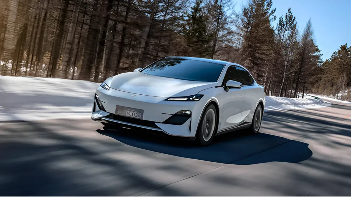 Deepal SL03 Debuts First-Generation Hydrogen Fuel Cell System